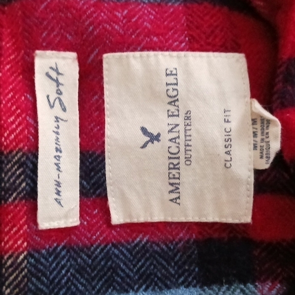American Eagle Classic Fit Button Down - Picture 2 of 6